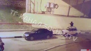 Полиция Сочи разыскивает мужчину, который 13 мая открыл стрельбу из винтовки по прохожим