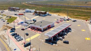 К старту турсезона на АЗС Кубани увеличат число блоков бытовых услуг