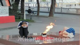 Суд в Геленджике арестовал двух приезжих за ночлежку на «Вечном огне»