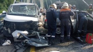 В Сочи в ДТП погибла женщина, двое детей в больнице