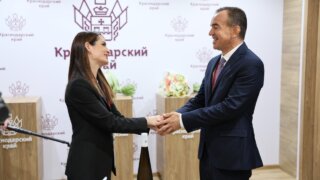 Кондратьев на полях ПМЭФ встретился с главой Гагаузии