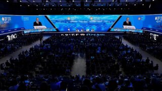 Юрий Бурлачко на ПМЭФ: Лидер нашей страны поставил перед органами власти ряд задач