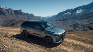 Флагманский кроссовер JAECOO J8 оснащен продвинутой системой полного привода TORQUE-VECTORING