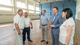 Депутат ЗСК Трубилин посетил школу №75 в Краснодаре