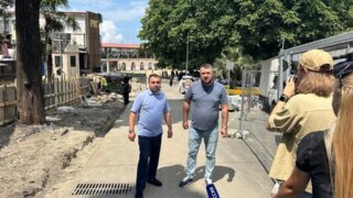 У главного храма Михаила Архангела в Сочи отремонтировали пешеходную зону благодаря депутату Арменаку Тозляну