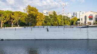 В Сочи продолжается модернизация левого берега реки