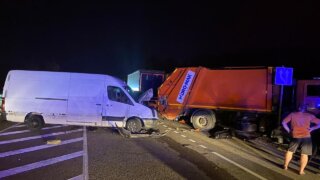 В массовой аварии в Туапсинском районе погибли три человека, еще трое находятся в больнице