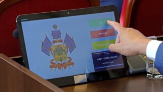 Юрий Бурлачко выделил значимость новых законов ЗСК для снижения потребления алкоголя в России