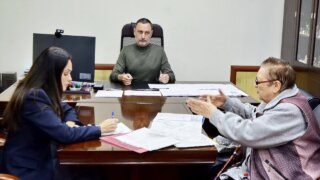 Жители Сочи просят депутата Теплякова найти собственников строительных бытовок, где собираются пьяные компании
