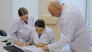 Врач-онкогинеколог клиники CL Doctor рассказала об инновационных методах лечения рака