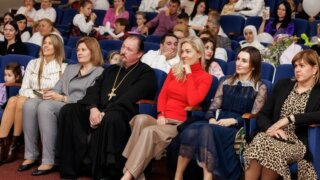 Депутат ЗСК Анна Невзорова посетила праздник «Дня белого лепестка»