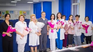 Депутат ЗСК Виктор Тепляков поздравил педиатров Сочи с профессиональным праздником