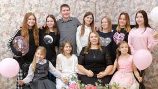 Быть матерью — огромное счастье