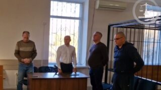 В Краснодарском крае осудили двух полицейских за получение взятки от военного
