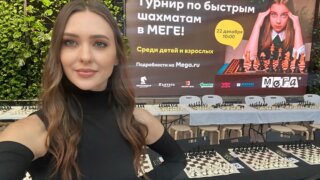 Популярный шахматный блогер из Краснодара Майя Порожняк провела стрим с массового турнира