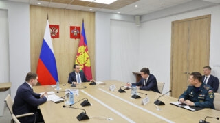 Кондратьев: В районе разлива нефтепродуктов из «Волгонефти-239» вывезено почти 600 тонн мазута