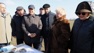 Вениамин Кондратьев проверил посевы озимой пшеницы в Ленинградском муниципальном округе