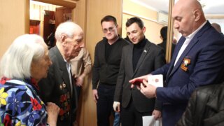 В Краснодаре ветерану Великой Отечественной войны вручили медаль к 80-летию Победы
