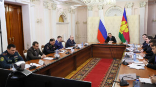 Кондратьев принял участие в заседании Совета при полпреде Президента в ЮФО