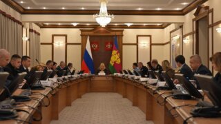 На заседании комиссии по делам несовершеннолетних обсудили вопросы благополучия детей на Кубани