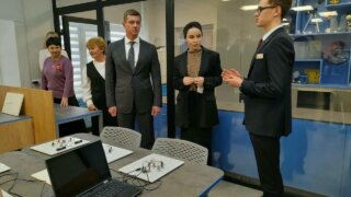 Депутат ЗСК Татьяна Очкаласова посетила технопарк в школе Кропоткина