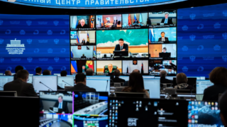 Виталий Савельев провел еженедельное заседание правительственной комиссии для координации работ по ликвидации последствий крушения танкеров в Керченском проливе