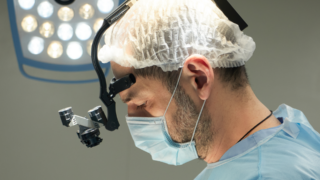 Краснодарскому теннисисту провели редкую операцию на позвоночнике