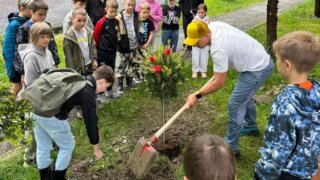 Арменак Тозлян провел в Сочи экологическую акцию вместе с юными спортсменами