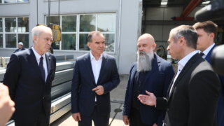 Вениамин Кондратьев посетил завод по выпуску металлоконструкций в Курганинском районе