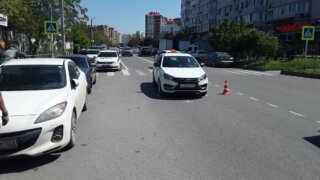 В Анапе 10-летняя девочка попала под колеса такси