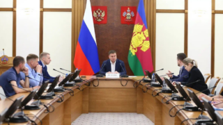Александр Нестеренко принял участие в рабочей встрече представителей строительной отрасли по реализации крупных инфраструктурных проектов в ЮФО