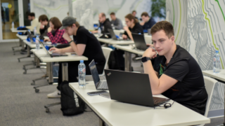 Студенты из Краснодарского края вышли в финал международной олимпиады «ИТ-Планета 2025»