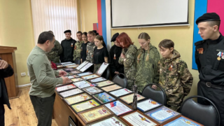 Депутат ЗСК Арменак Тозлян организовал встречу юнармейцев с бойцами сочинского ОМОН «Зверобой-Юг»