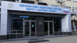 Депутат гордумы Краснодара от КПРФ Александр Сафронов помог горожанам отстоять земельный участок для строительства ДК