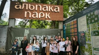 Депутат ЗСК Арменак Тозлян вручил подарки 100 сочинским детям