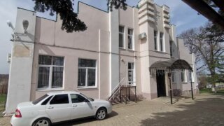В Апшеронском районе утвердили предмет охраны для здания в поселке Нефтегорск
