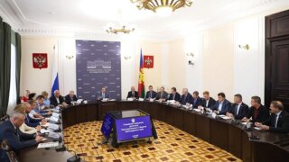 Юрий Бурлачко провел планерку, на которой обсудили меры по мобилизации налоговых доходов в консолидированный бюджет края