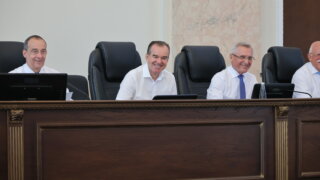 Вениамин Кондратьев выразил благодарность депутатам ЗСК за совместное сотрудничество