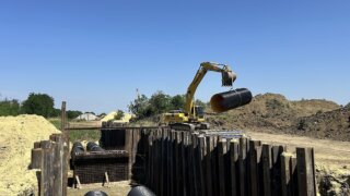 Рабочие бригады в Краснодаре трудятся на четырех участках прокладки ливневого коллектора