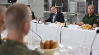 Стало известно, о чем губернатор Кондратьев говорил с призывниками