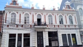В Краснодаре отреставрировали фасад старинного особняка на улице Карасунской