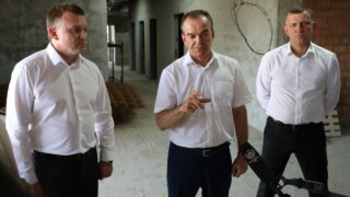 Губернатор раскритиковал отставание в строительстве поликлиник в Краснодаре