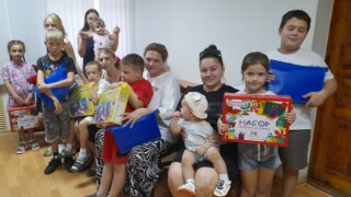 Депутат ЗСК Татьяна Очкаласова пожелала будущим первоклассникам мирного неба