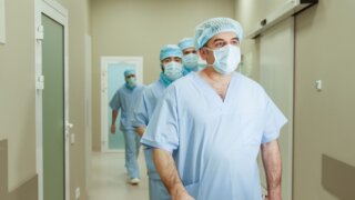 Лето и здоровье вен: почему важно позаботиться о себе сейчас?