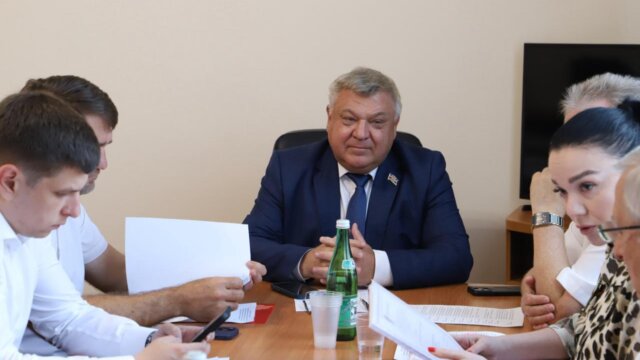 Член ОП Кубани Александрр Денисов принял участие в заседании регионального парламента