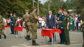 На верность Отечеству: Александр Трубилин поздравил выпускников военного учебного центра КубГАУ