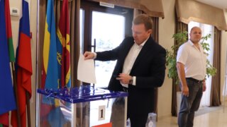 На выборах главы Кубани отдали свои голоса заместители губернатора Андрей Коробка и Евгений Пергун