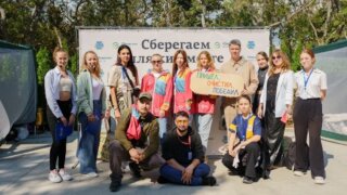 В Геленджике состоялся всероссийский экомарафон «Сберегаем пляжи вместе» от Сбера