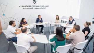 Александр Трубилин встретился с победителями проекта «Практиканты»