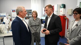 Евгений Наумов посетил предприятие по производству дезинфицирующих и моющих средств